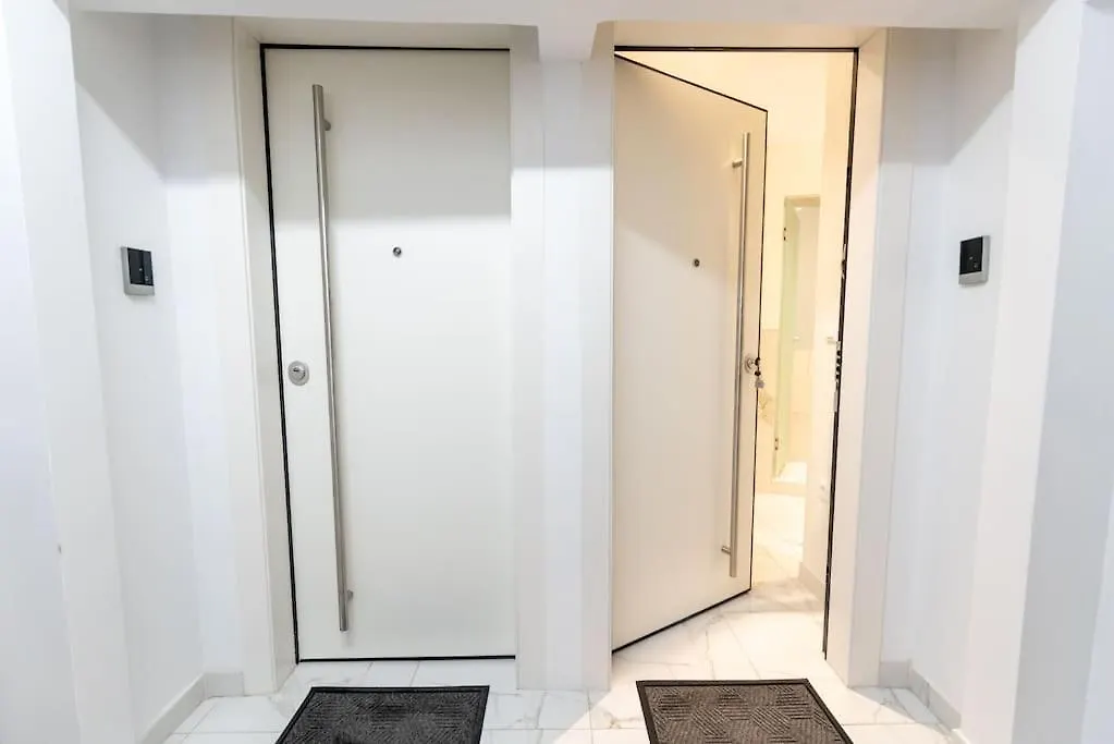 Mg Sapphire Jacuzzi Premium Suite Thessaloniki Greece