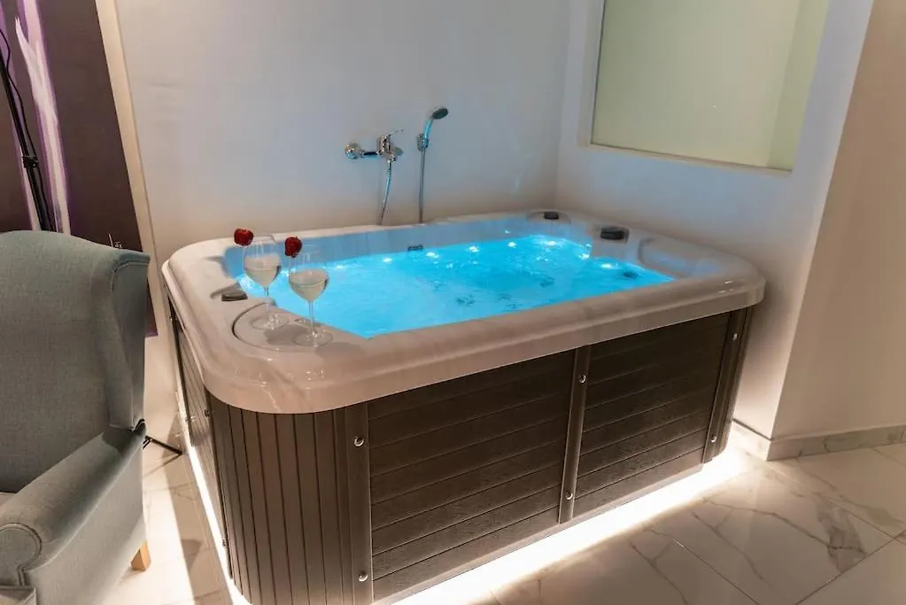Apartment Mg Sapphire Jacuzzi Premium Suite Thessaloniki